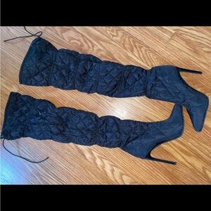 Elegant Black Quilted Women's Boots